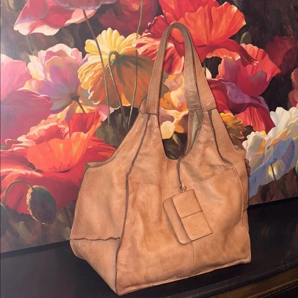 Lucky Brand Patti leather hobo tote in Topanga Tan. - Picture 11 of 16